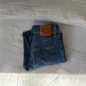 Levi's Ribcage Straight Ankle Jean